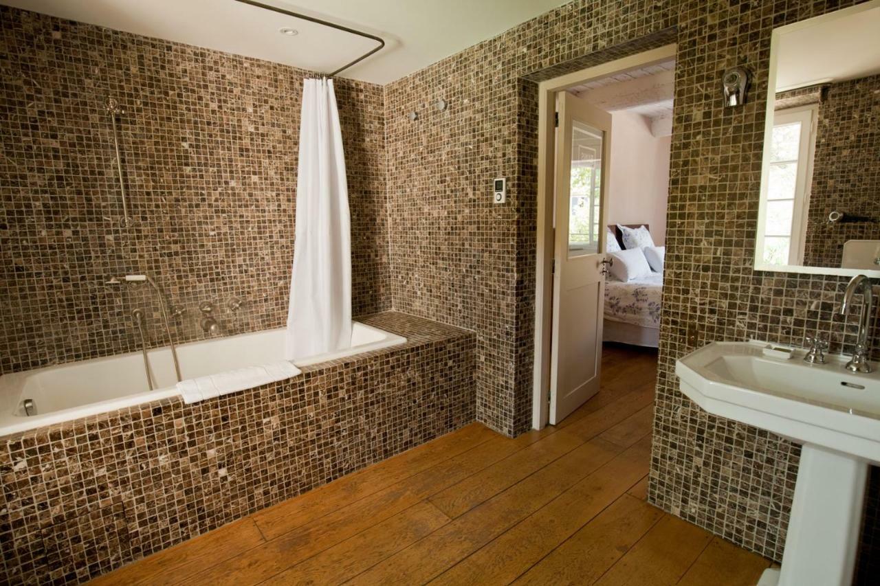 Maison Hache Eygalières Esterno foto